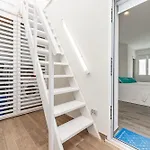 101 Apartment *