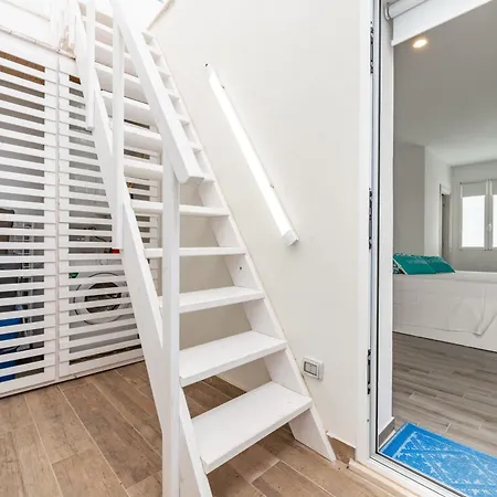 101 Apartment *